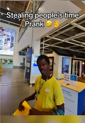 Happiest person you'll ever meet 😂 (via herewithtiko/IG) #prankvideo #jokes #f…