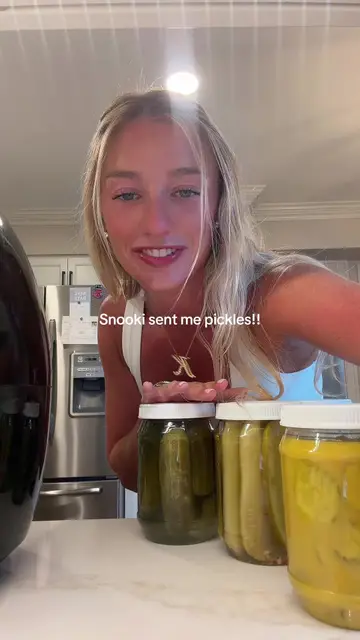 @Snooki I love your pickles !!