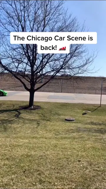 Chicago Car Scene is back! #chicago #lamborghini #aventador #huracan #mclaren #…