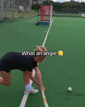 (via y1hockey/IG, eviegrindal/IG) #fieldhockey #hockey #skill