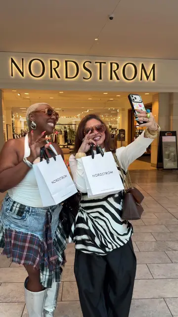 We linking up at @Nordstrom ✨ #dezi #besties #sunnies #nordstrom