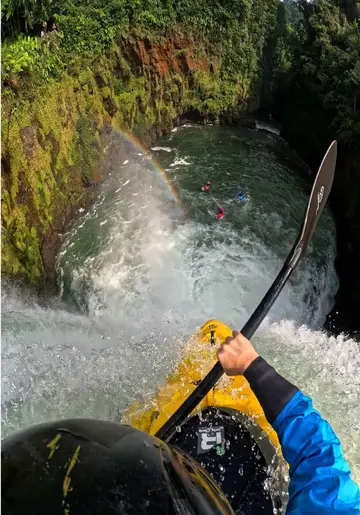 Rainbow was the 🍒on🔝 for @sofireinosokayak’s insane send. #gopro #pov #kayak…