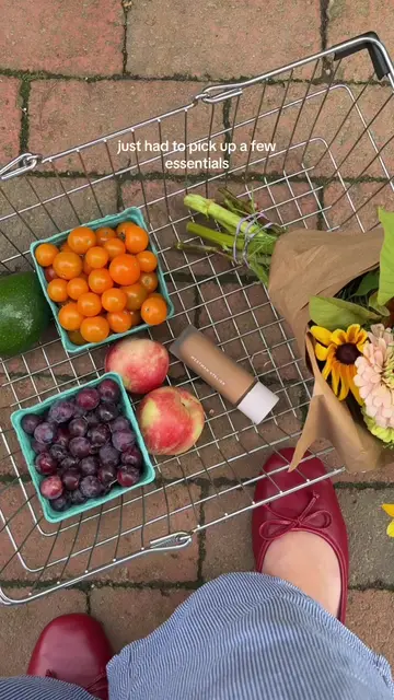 No cart is complete with Suprême Foundation. 🛒🍑