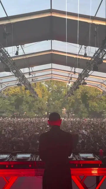 After a year playing this out in our DJ sets our baby FINE DAY ANTHEM is out Fr…