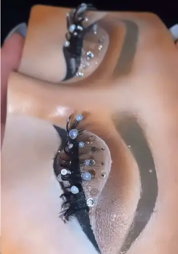 Just a lil something I did when I was bored #fyp #mua #brooklynqueen #fypシ