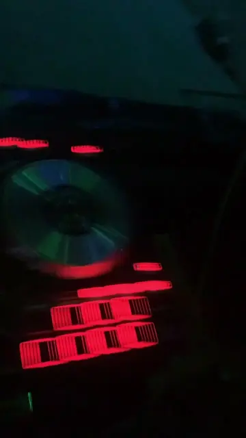 #lasercube #dj #lightshow #ravetok #rave