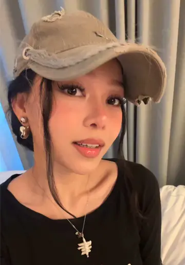 come hang out with me LIVE on TikTok LIVE On Air at 6pm PT on Tues, 9/22 !!🤍