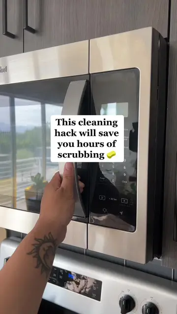 Why spend hours scrubbing when you can just microwave a lemon 😅 #cleaninghacks…