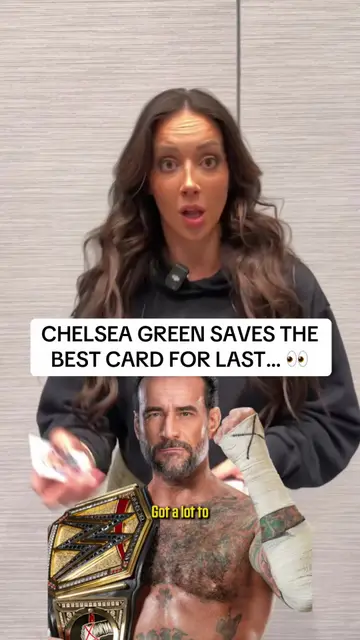 Chelsea Green with some big pulls here 👀 #topps #wwe #tradingcards
