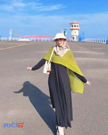 Pashmina ombre https://s.shopee.co.id/1qbrgeAwcr Outer poncho https://s.shopee.…