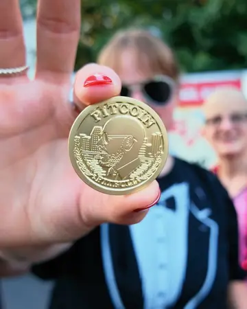 Tell all your friends Pitcoin, the album, is coming October 9 daleee