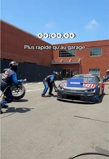 Moins de 10 secondes pour 4 pneus 😮‍💨 #RedBull