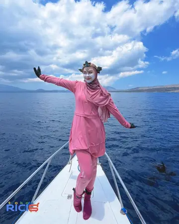 Baju berenang https://s.shopee.co.id/3LQfTa21oH Sarung tangan https://s.shopee.…