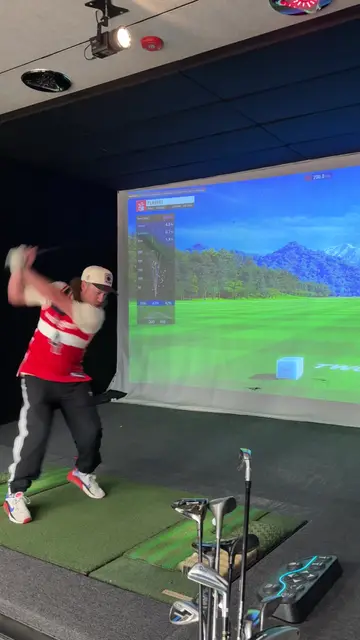 PFT hits a drive over 300 yards after some help from the @Performance Golf Expe…