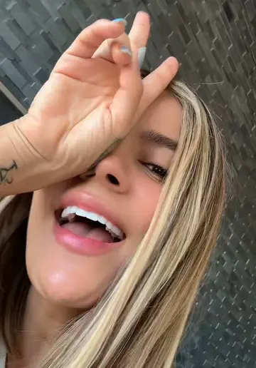 NO ME ARREPIENTO DE SENTIR TANTO!! Y espero que ustedes tampoco !! Disfrútenlo…