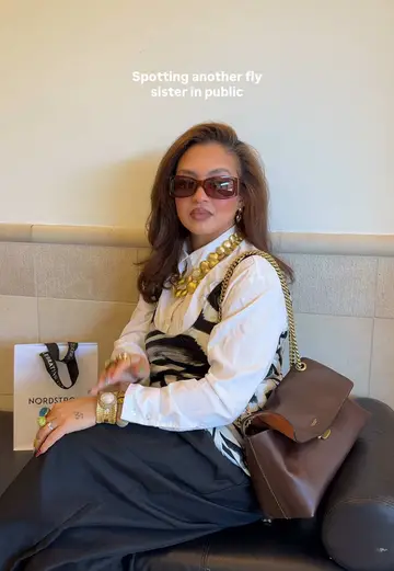 Real recognizes real 🤏🏽 ##dezi##sunnies##besties##flygirl##fashiongirl