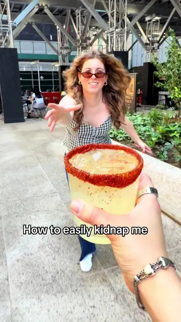 Sooo easy. 🌶️🍹😂 #tajin #fyp #margarita #cocktails #tajinrim
