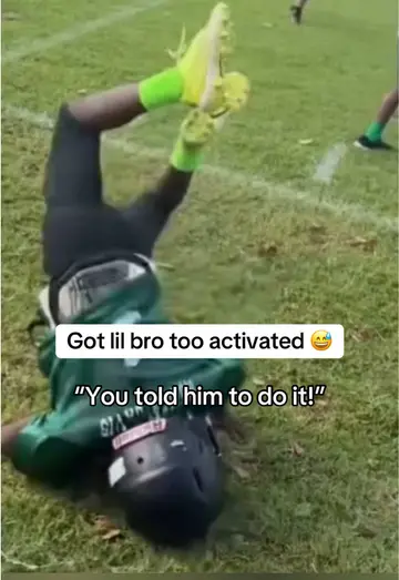 Love the confidence though 😂 (via @Tr3vell ) #footballtiktok #funny #flip #fail