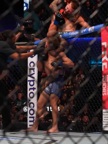 Made him tap on the feet 💪 #ufc #mma #dwcs
