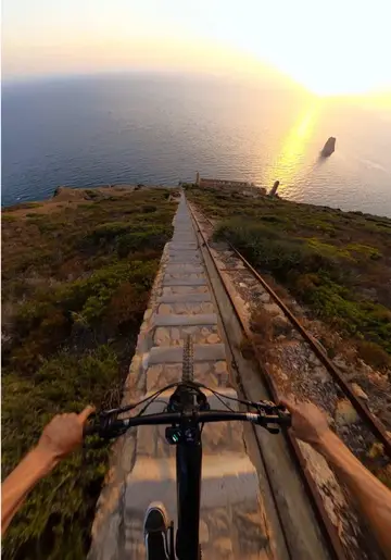 You know Jonny Livorti’s arms had to be jello… 😂 POV from his #GoProMAX. #mtb…