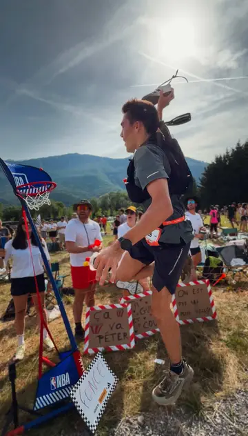 Les jambes sont carbo mais les dunks sont beaux #trailrunning #adidasterrexmaxi…