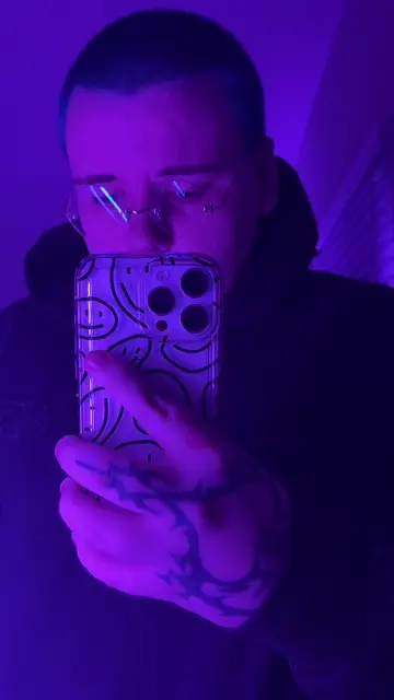 blue hair