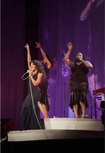 alita and abena!! angels 💓 #ontour
