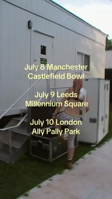 come and see ★⋆. wetlegband . com #ontour #musiclovers