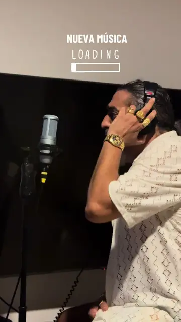 Trabajando en el estudio 💪🏽