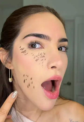 ¿UN CORRECTOR ROSA? 🫪 definitivamente tengo mi favorito, cuál fue el tuyo? 😍…
