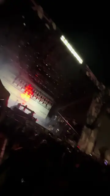 El "papi bomba" lo tenía guardado hace meses😭 @lollapaloozaar @skrillex #skril…