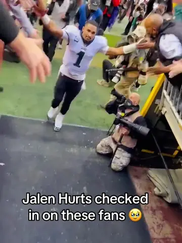 (via Genesis23Cham/X) #espnsocial #eagles #nfl #jalenhurts
