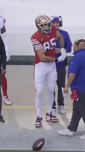 #georgekittle can do it all 😂 #nfl #sanfrancisco49ers