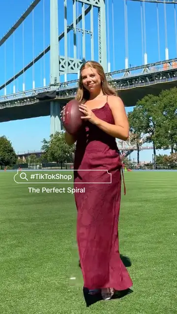Football Season has entered the chat. We are so unbelievably back 💃🏈#TikTokSh…