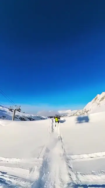 have a good time with @Valentin Delluc @DiLife & co #redbull #snow #ski #backfl…