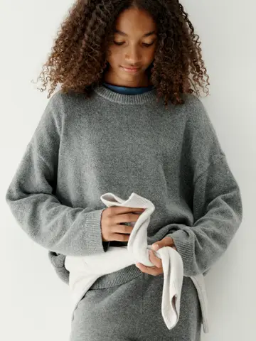 Cool tones. The groutfit gets extra cozy in textural grey CashSoft — our fall f…