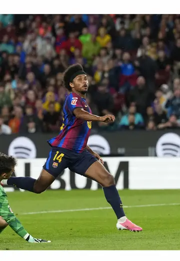 WOW, Adeyemi! 🤯 #LALIGAHighlights #LALIGAEASPORTS #deportesentiktok #BarçaRaci…