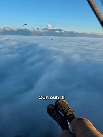 Ça vallait bien 500$ + un GoProAward ce décollage au-dessus des nuages non ? 🏆…