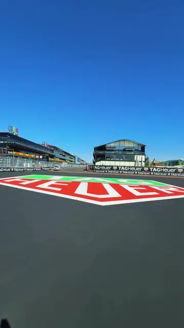 ¡Estamos de vuelta, Madrid! TAG Heuer is taking over the track as Official Titl…