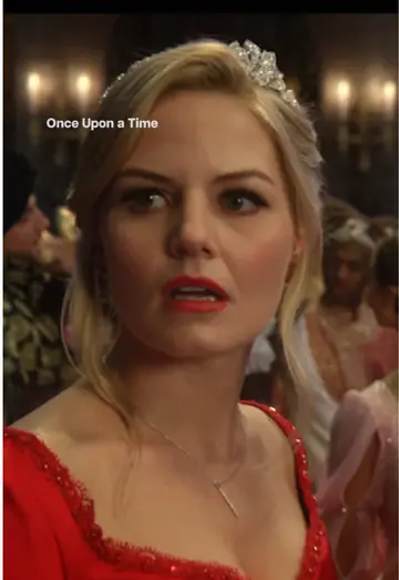 Who remembers Hook giving Emma her first dance and secretly being a waltz exper…